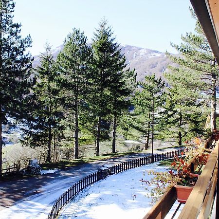 Hotel Orso Bianco Пескасероли Екстериор снимка