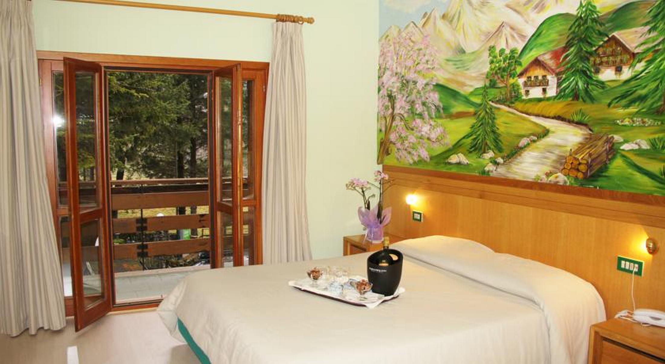 Hotel Orso Bianco Пескасероли Екстериор снимка