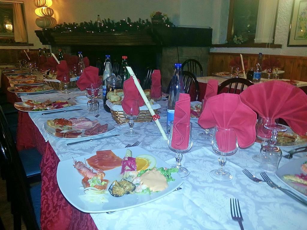 Hotel Orso Bianco Пескасероли Екстериор снимка