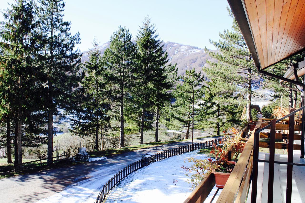 Hotel Orso Bianco Пескасероли Екстериор снимка